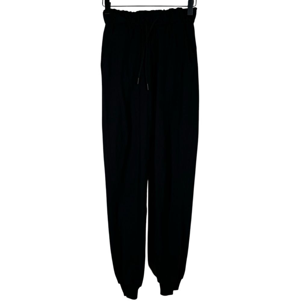 Lululemon Keep Moving Jogger Pants Solid Black Full On Luxtreme W5CV4S Size 2
